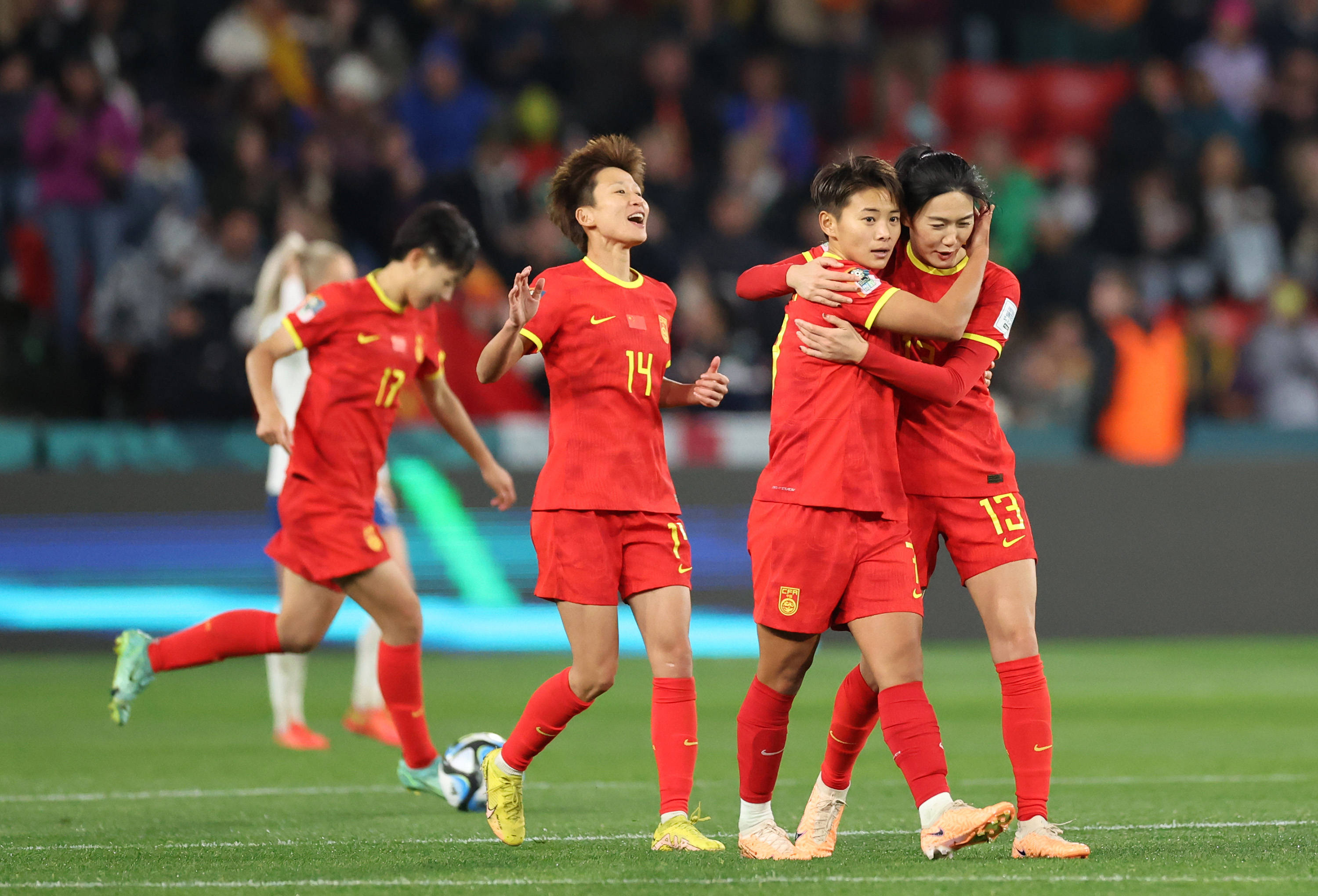 九州平台-关于中国女足战胜强敌，成功跻身国际女足顶级赛事的信息