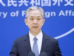 九州娱乐-卫冕冠军实现了一场重要胜利，继续领跑积分榜(卫冕冠军解释)