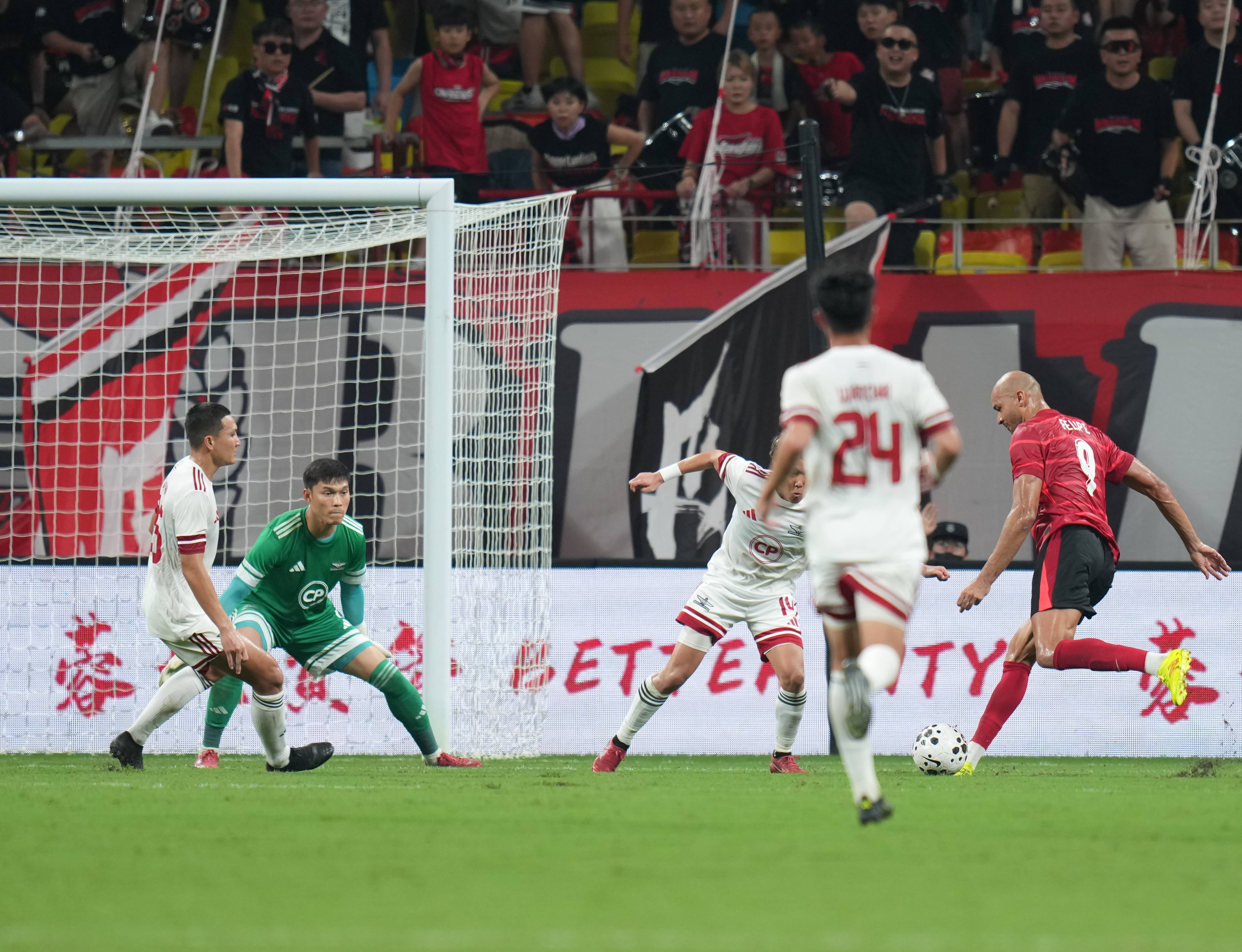 九州平台-亚冠比赛给粉丝带来一场足坛盛宴