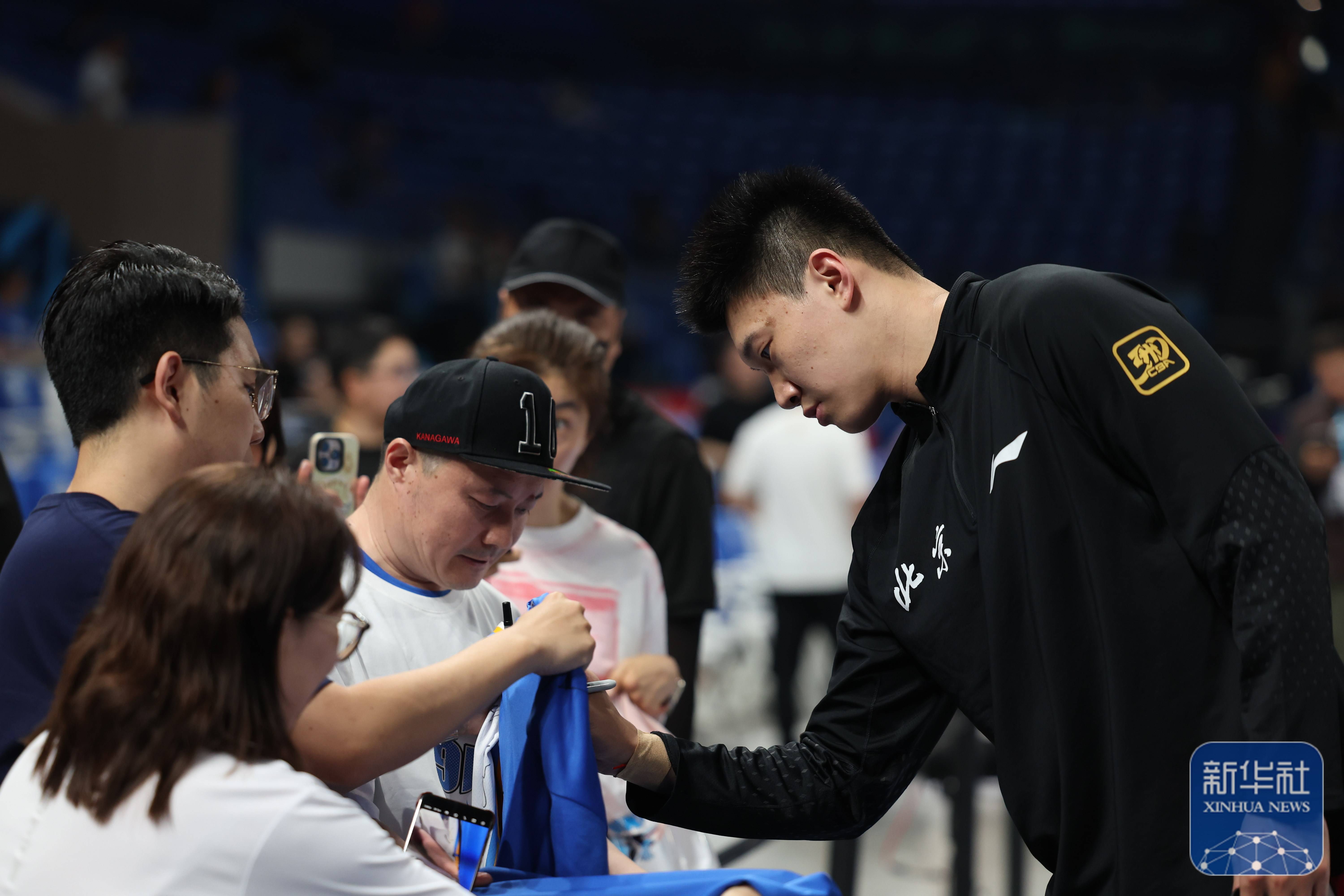 主教练临场指挥精准，球队乘胜迎战总决赛(开局满级传球震惊全场)