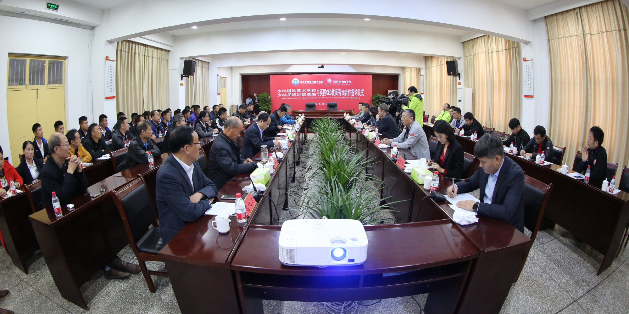 关于鲁伊斯：重要的是团队合作，要互相支持的信息